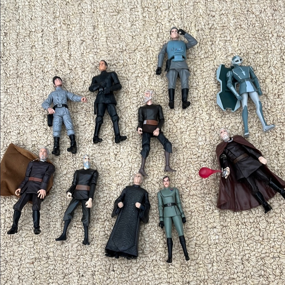 Star Wars Action Figure Collection with Accessories including Palpatine & Duku.